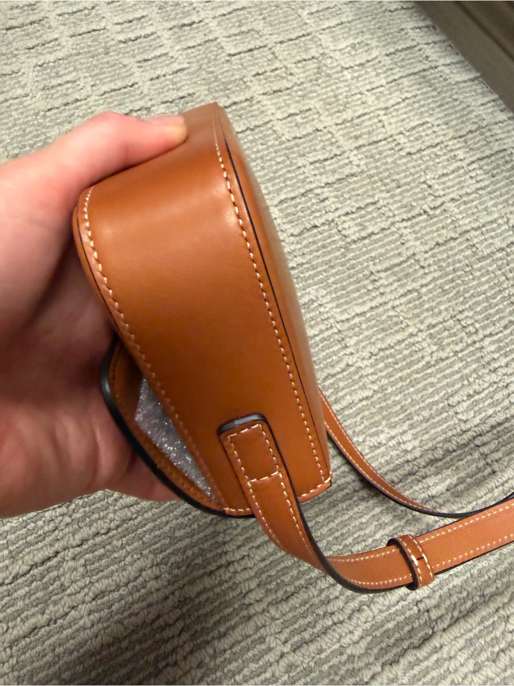 Celine Tan Leather Triomphe shoulder bag with Gold Hardware. - Picture 8 of 11